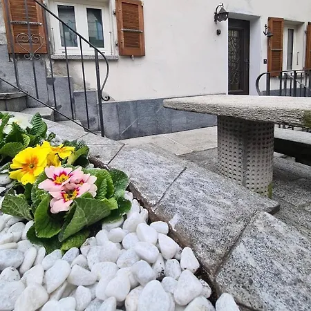 Casa de Férias Casa Rosina - Caramella, Nel Nucleo, Ai Piedi Della Verzasca- *